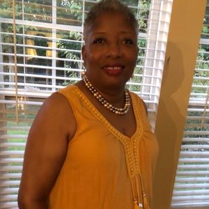 Meet your Posher, Sherry